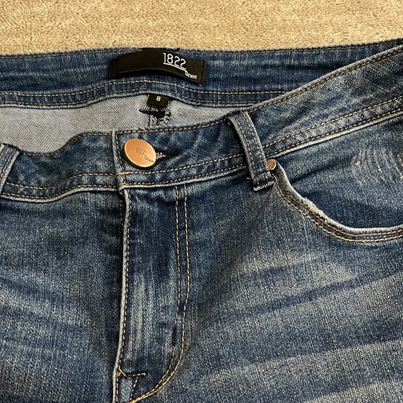 1822 Denim Women Burmuda shorts - Picture 4 of 8